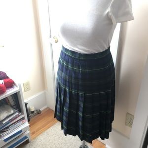 Lands End pleated uniform skirt